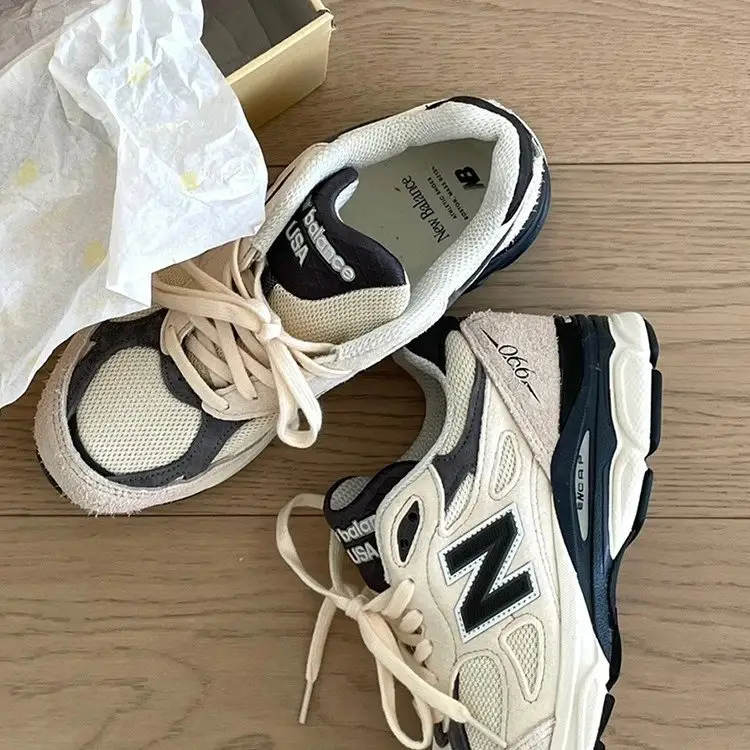 New Balance 990 — photo 3 of 5
