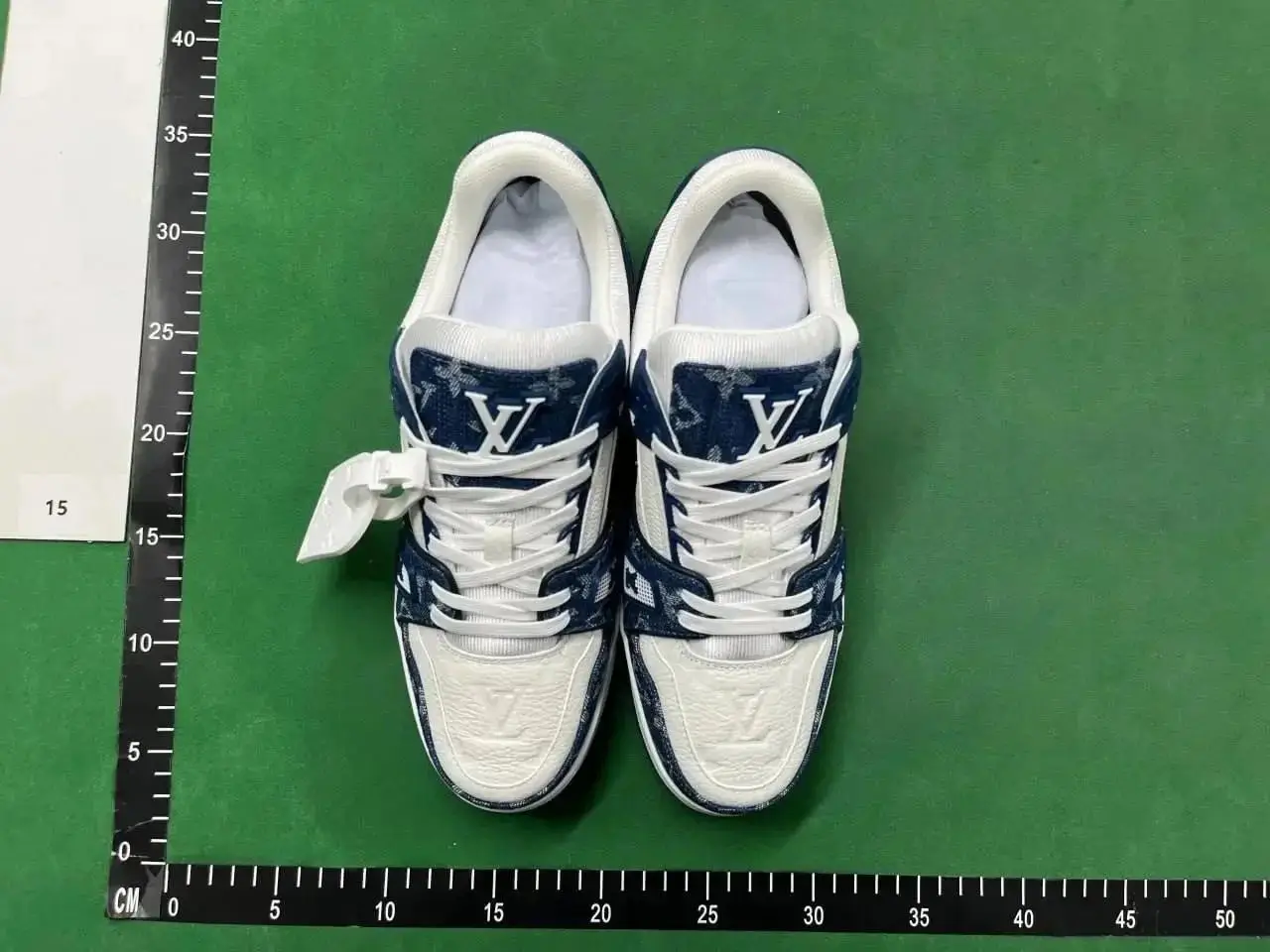 1:1 Original Version Louis Vuitton Trainer Shoes — photo 11 of 13