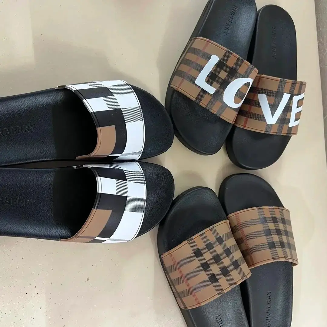 Balenciaga slippers — photo 13 of 14