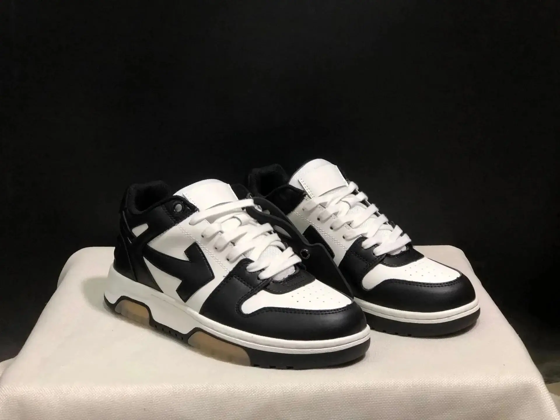 Off-White Shoes — photo 4 of 13