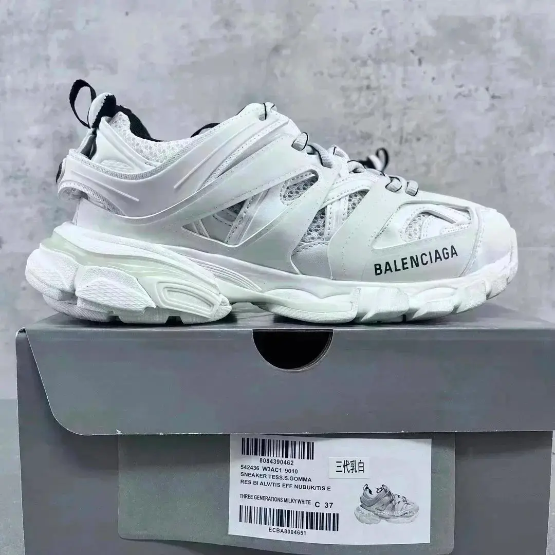 Balenciaga shoes — photo 10 of 15