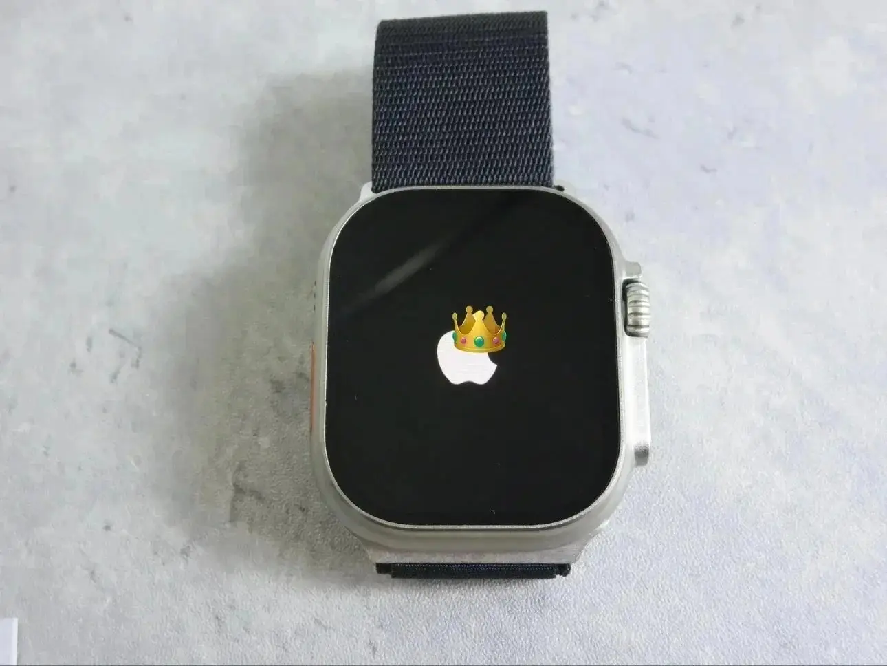 Apple Smartwatch — photo 2 of 12