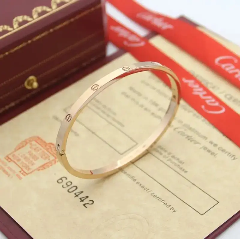 Cartier Love Bracelet — photo 9 of 15