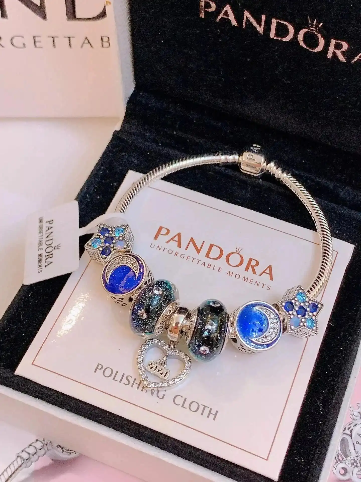 PANDORA Unforgettable Moments Bracelet — photo 11 of 14