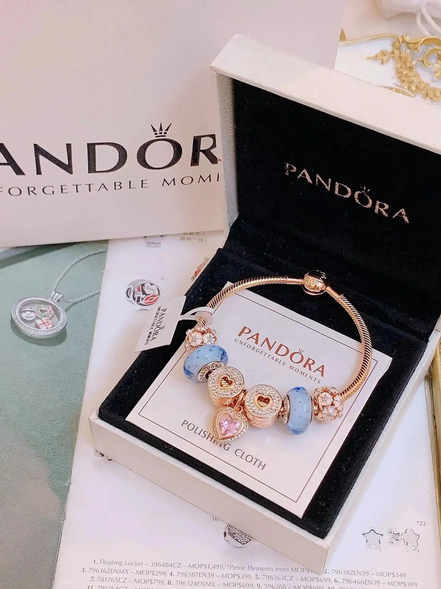 PANDORA Unforgettable Moments Bracelet — photo 6 of 14