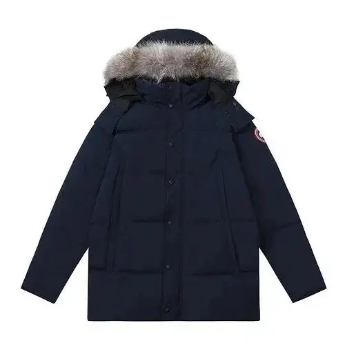 Canada Goose Coat — photo 3 of 14