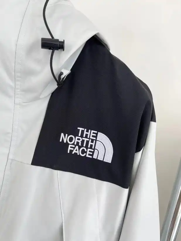 The North Face Mountain Jacket — photo 5 of 5