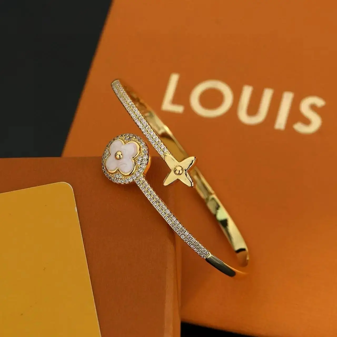 LV B. Blossom Bracelet — photo 10 of 11