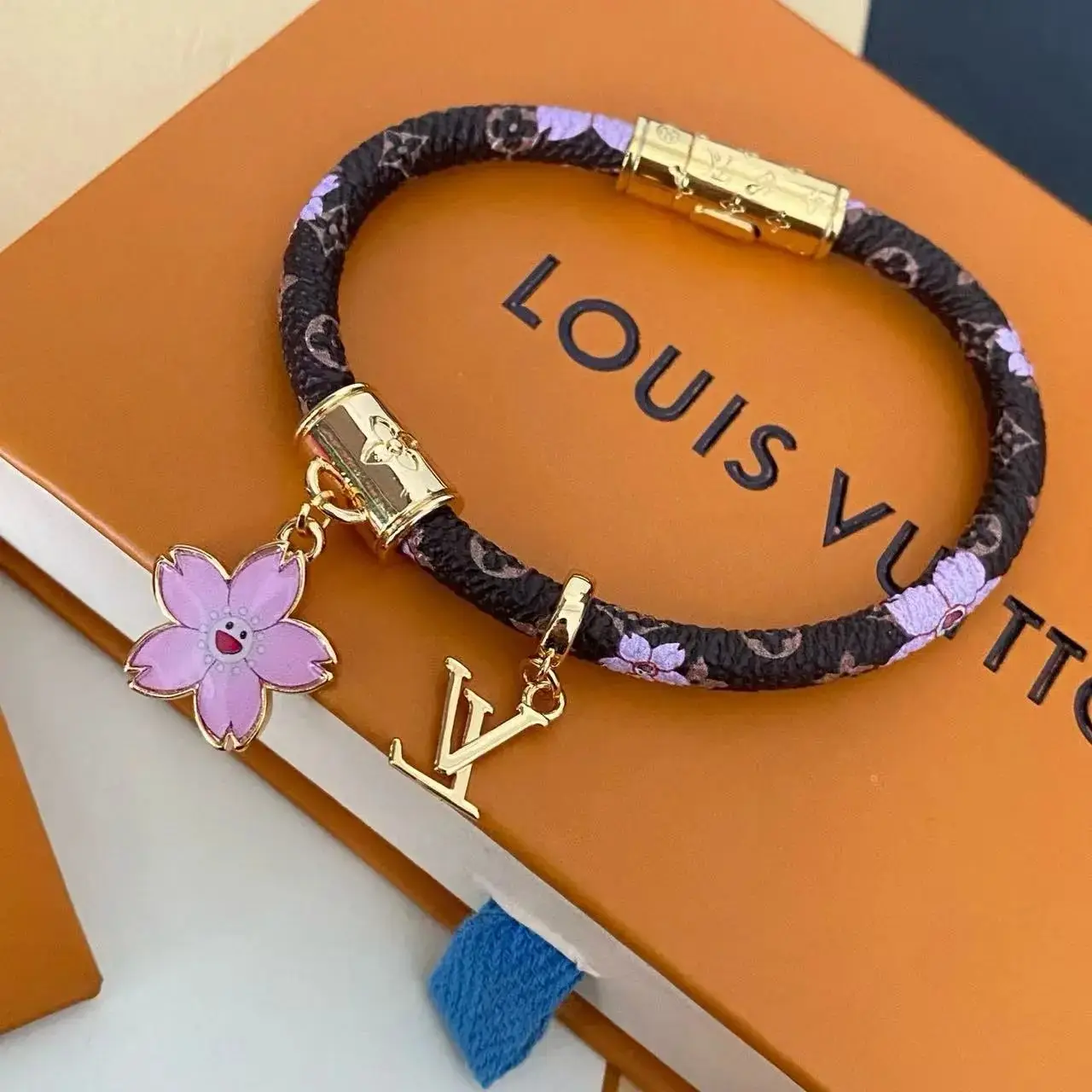 LV B. Blossom Bracelet — photo 3 of 11