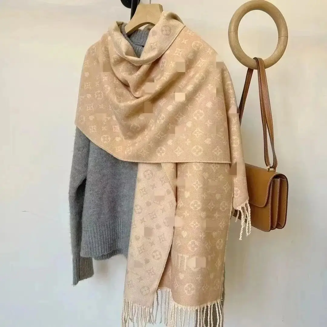 Lv/Dior Scarf — photo 13 of 15