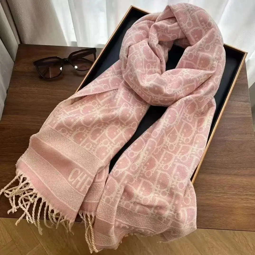 Lv/Dior Scarf — photo 3 of 15