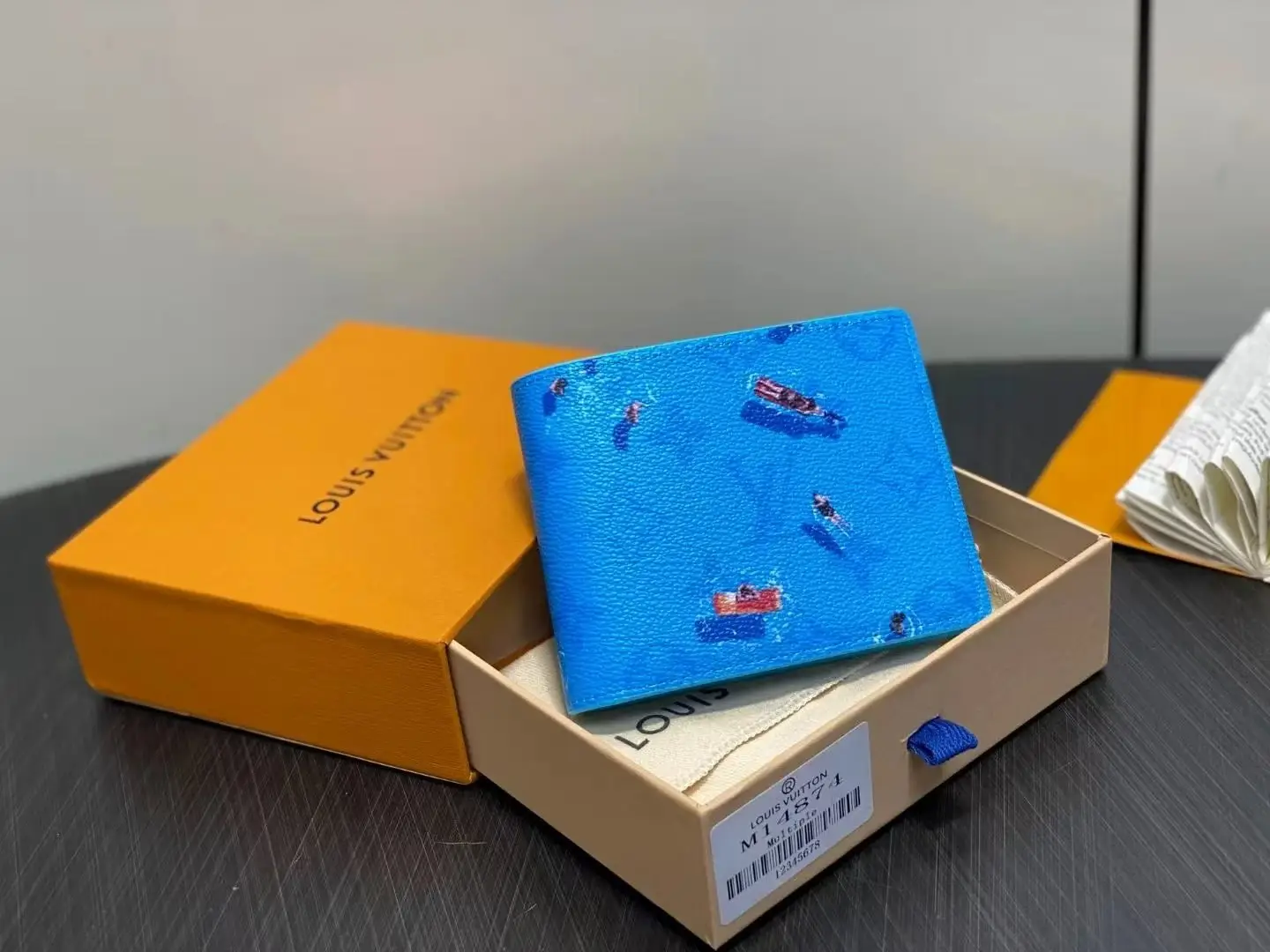 Louis Vuitton M14882 Card Holder — photo 7 of 9