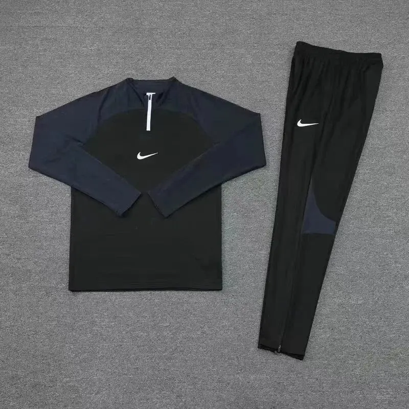 Nike Sportswear Tracksuit Set — photo 7 of 8
