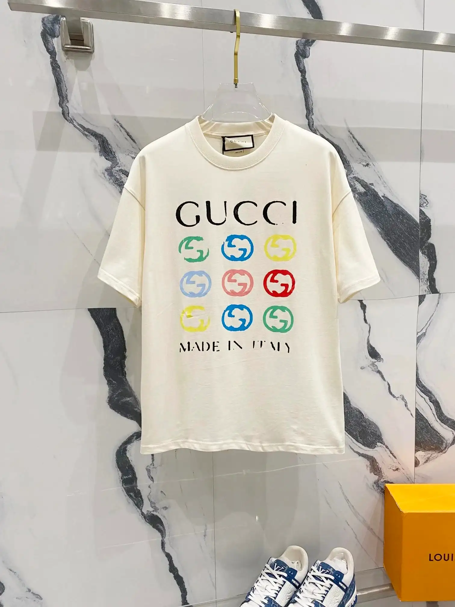 Gucci T-shirt 1 — photo 3 of 11