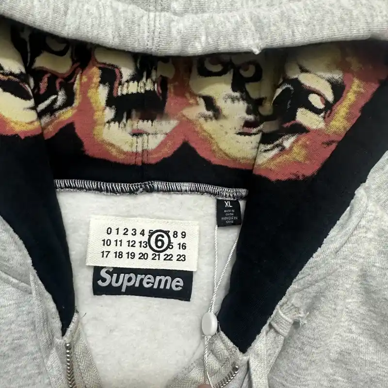 Supreme Hoodie — photo 11 of 15