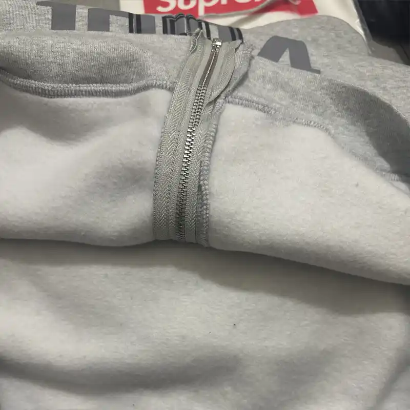 Supreme Hoodie — photo 12 of 15