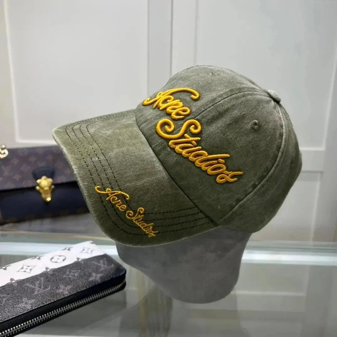 Acne Studios [Model Name Not Visually Identifiable] Caps & Beanies — photo 11 of 12