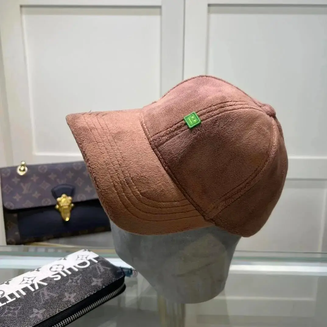 Acne Studios [Model Name Not Visually Identifiable] Caps & Beanies — photo 8 of 12