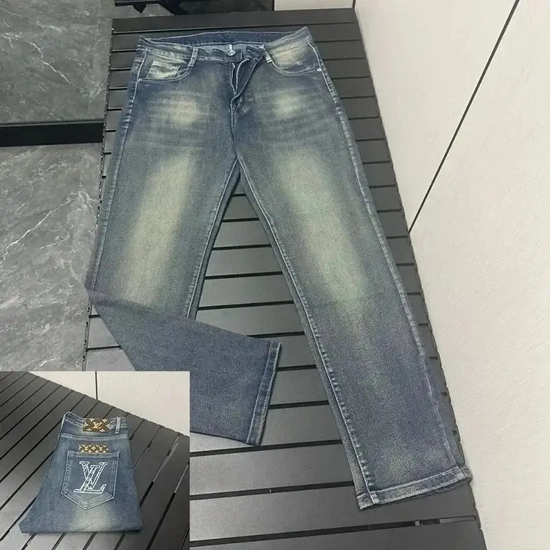 LV Jeans — photo 2 of 11