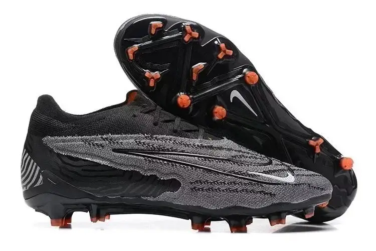 NIKE Football Boots — photo 10 of 12