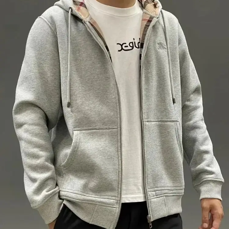 Burberry Vintage Check Hoodies / Hooded Jackets / Sweatshirts / Sweaters — photo 2 of 11