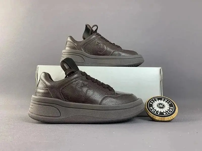 Converse — photo 11 of 14