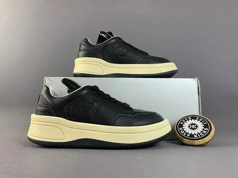 Converse — photo 7 of 14