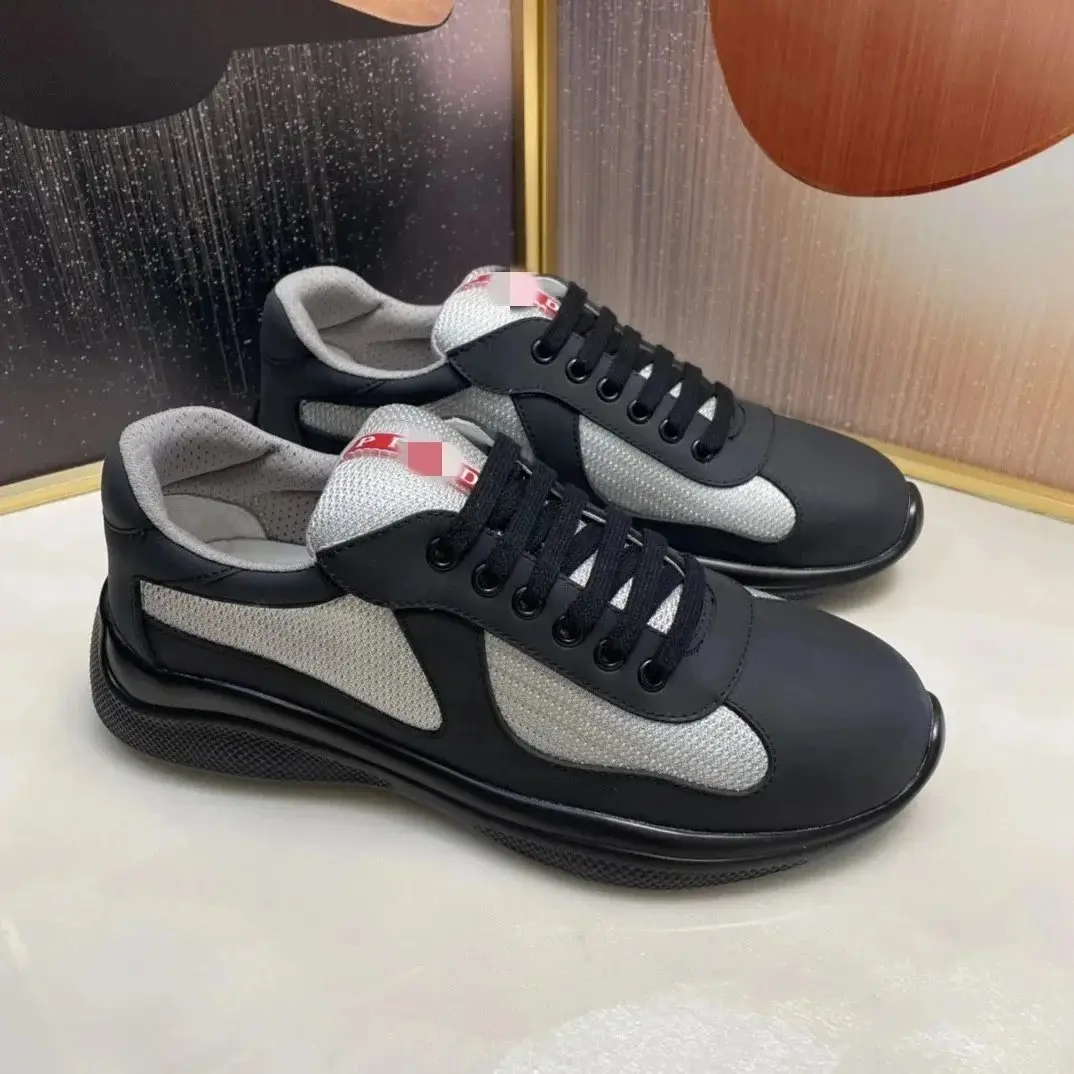 PRADA — photo 10 of 12