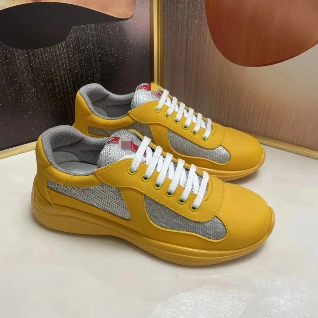 PRADA — photo 6 of 12