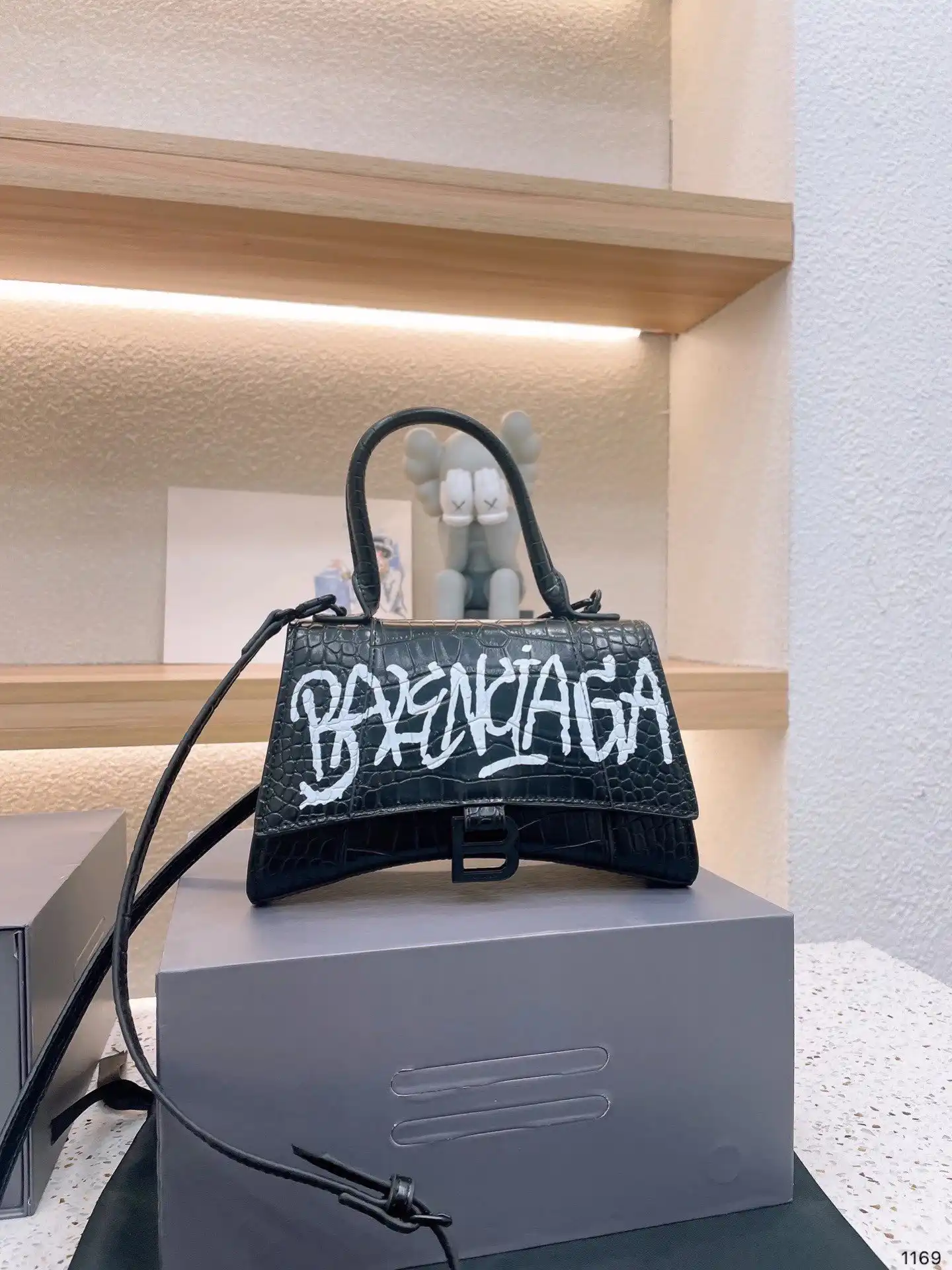 Balenciaga Handbags — photo 5 of 14