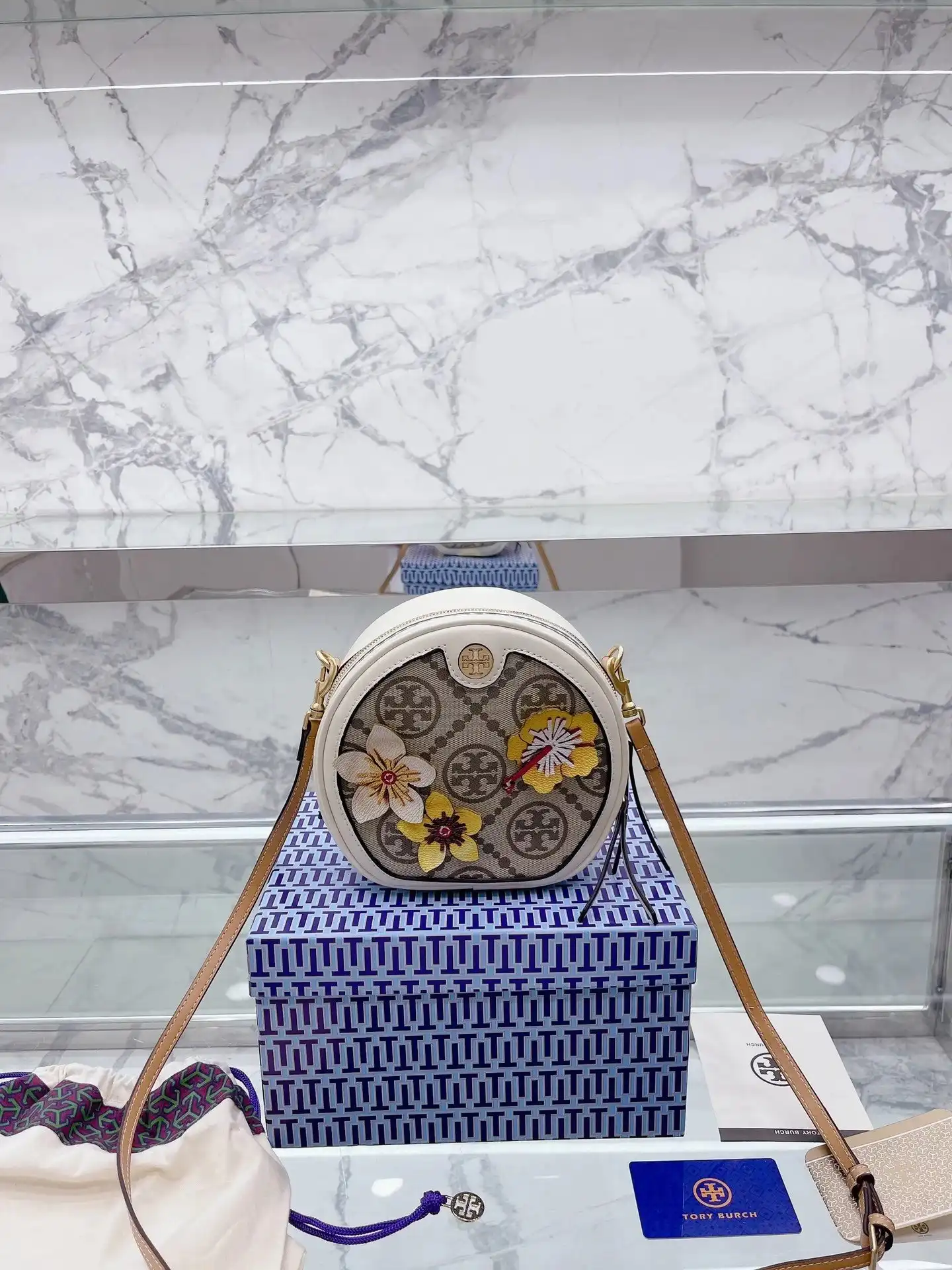 Tory Burch Crossbody Bags — photo 6 of 12