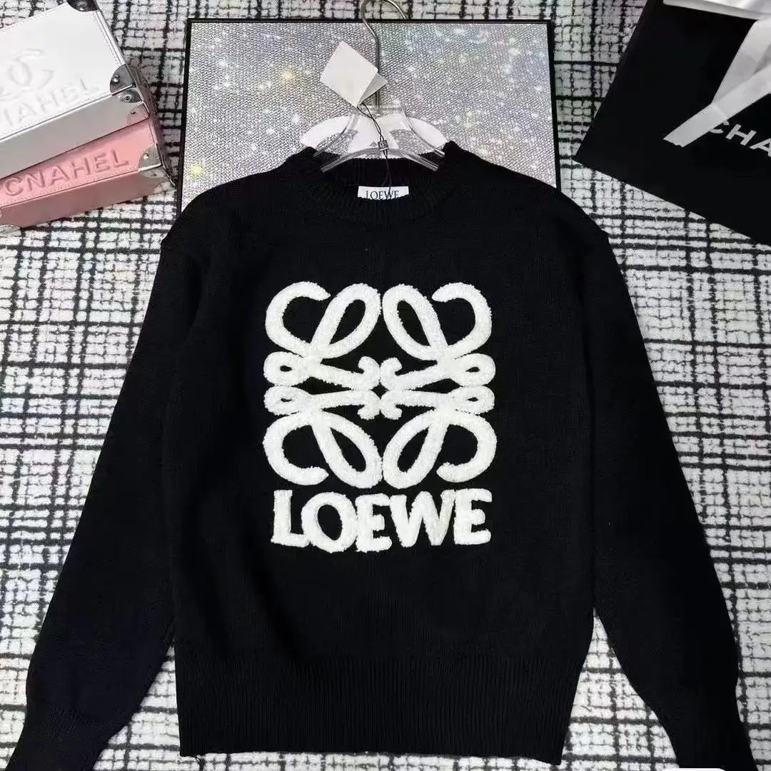 Loewe Jeans — photo 8 of 14