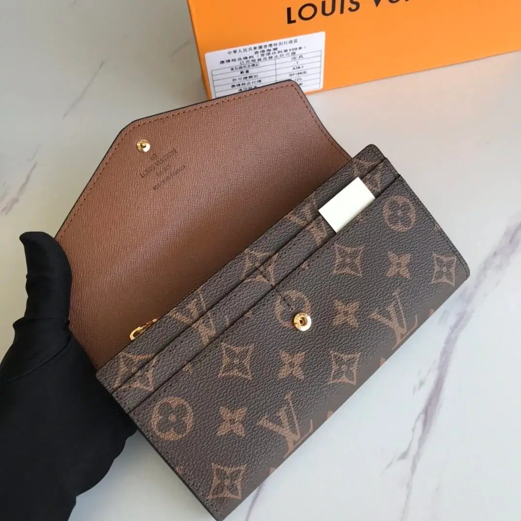 Louis Vuitton Long Wallet — photo 12 of 13