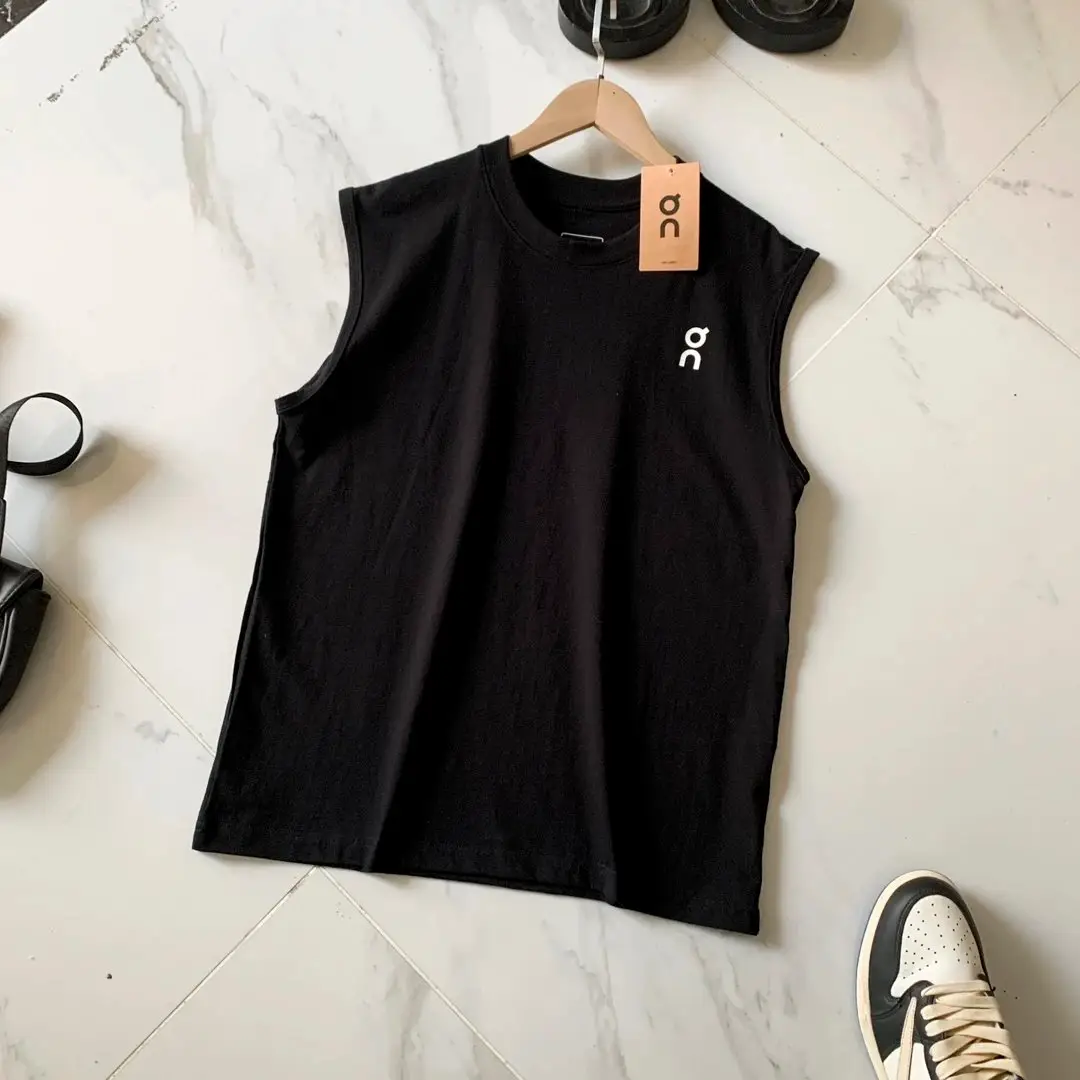 On T Shirt — photo 10 of 14