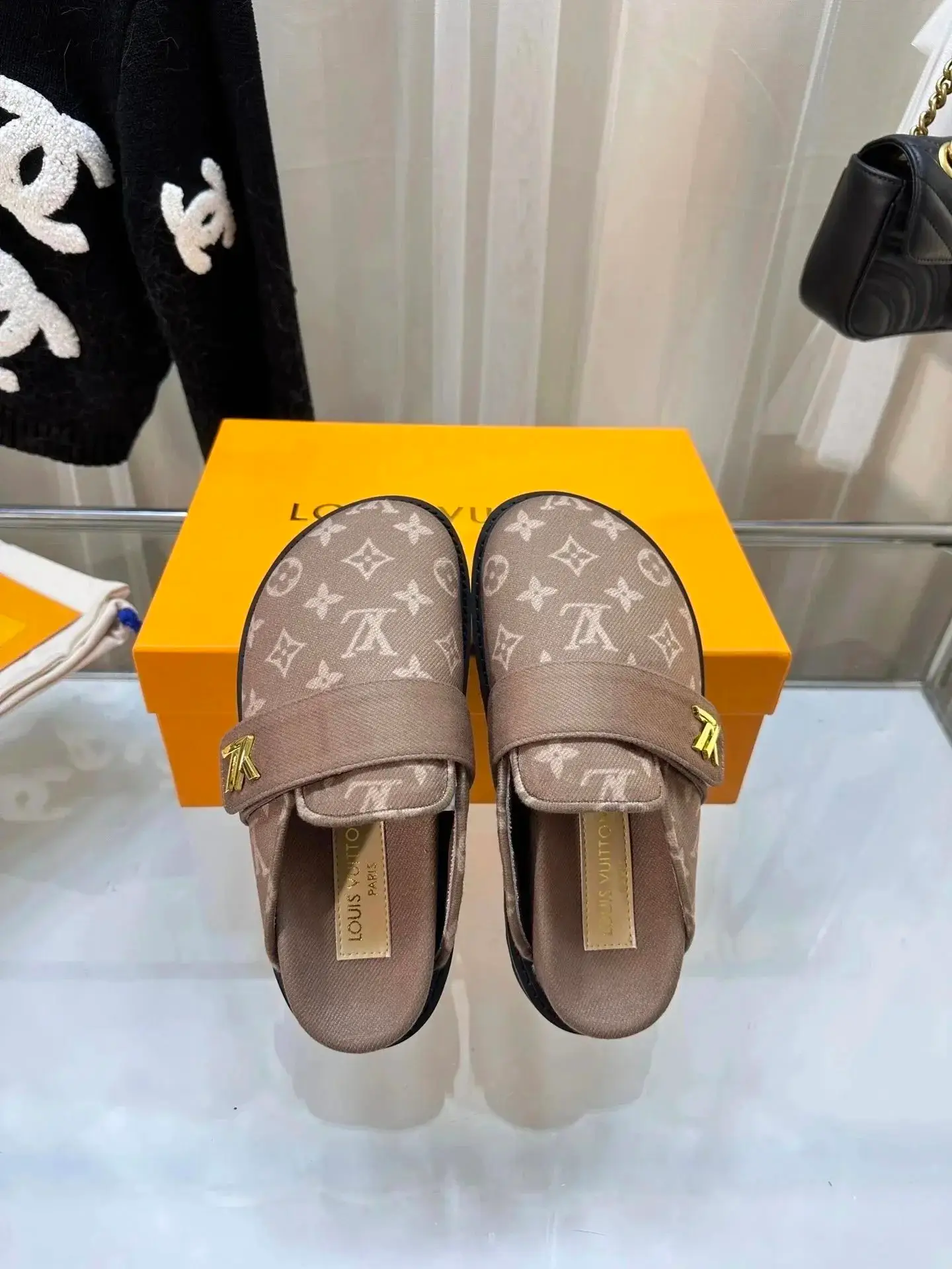 Louis Vuitton Loafers — photo 5 of 14