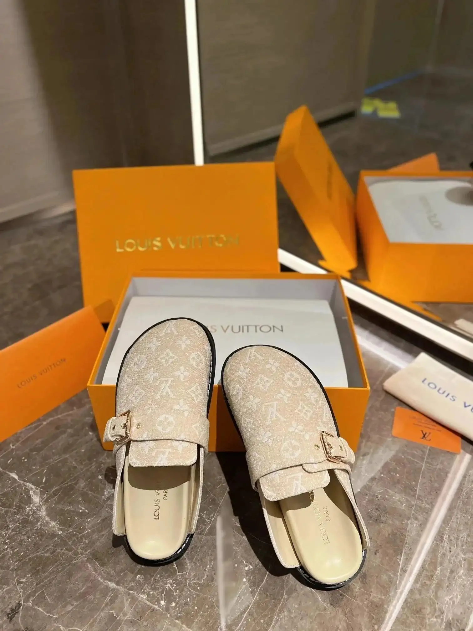 Louis Vuitton Loafers — photo 9 of 14